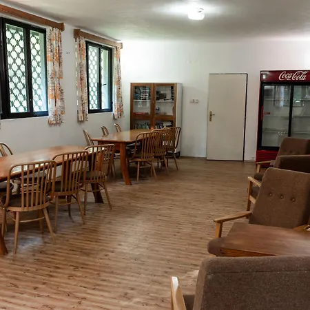A Restaurace Kamínek Pensión *