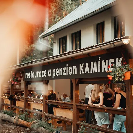 A Restaurace Kaminek * دوكسي